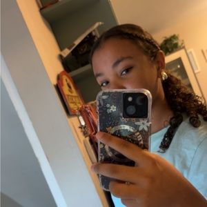 Meet your Posher, Jhanae